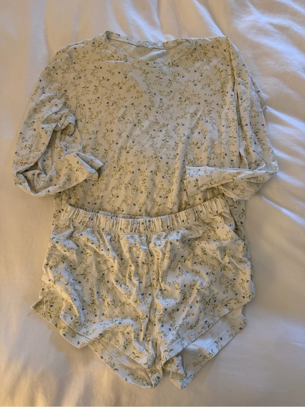 Kids Floral Cream Long-Sleeve Pajama Set